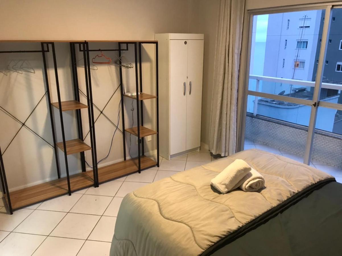 á 30 Metros Praia, Com Vista Mar. Apartamento Balneário Camboriú