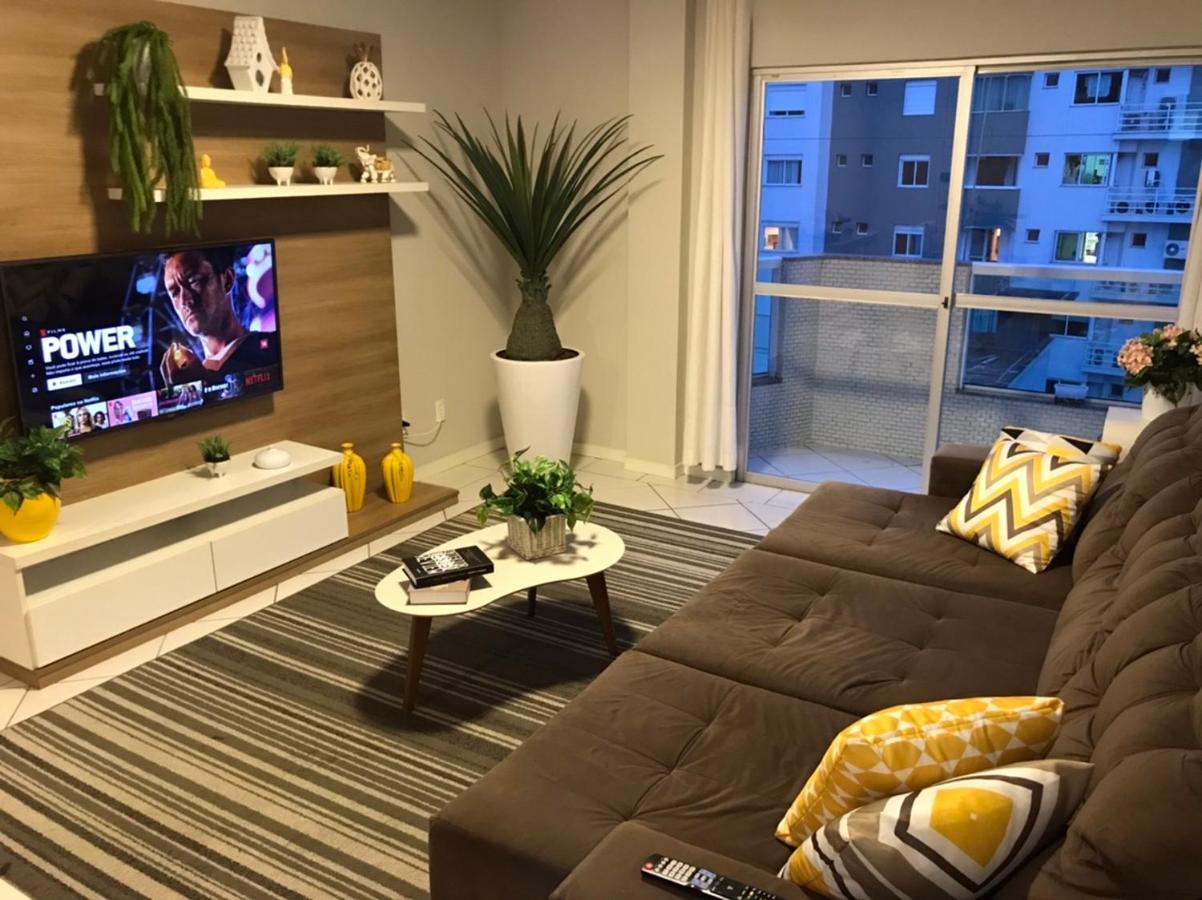 á 30 Metros Praia, Com Vista Mar. Apartamento Balneário Camboriú