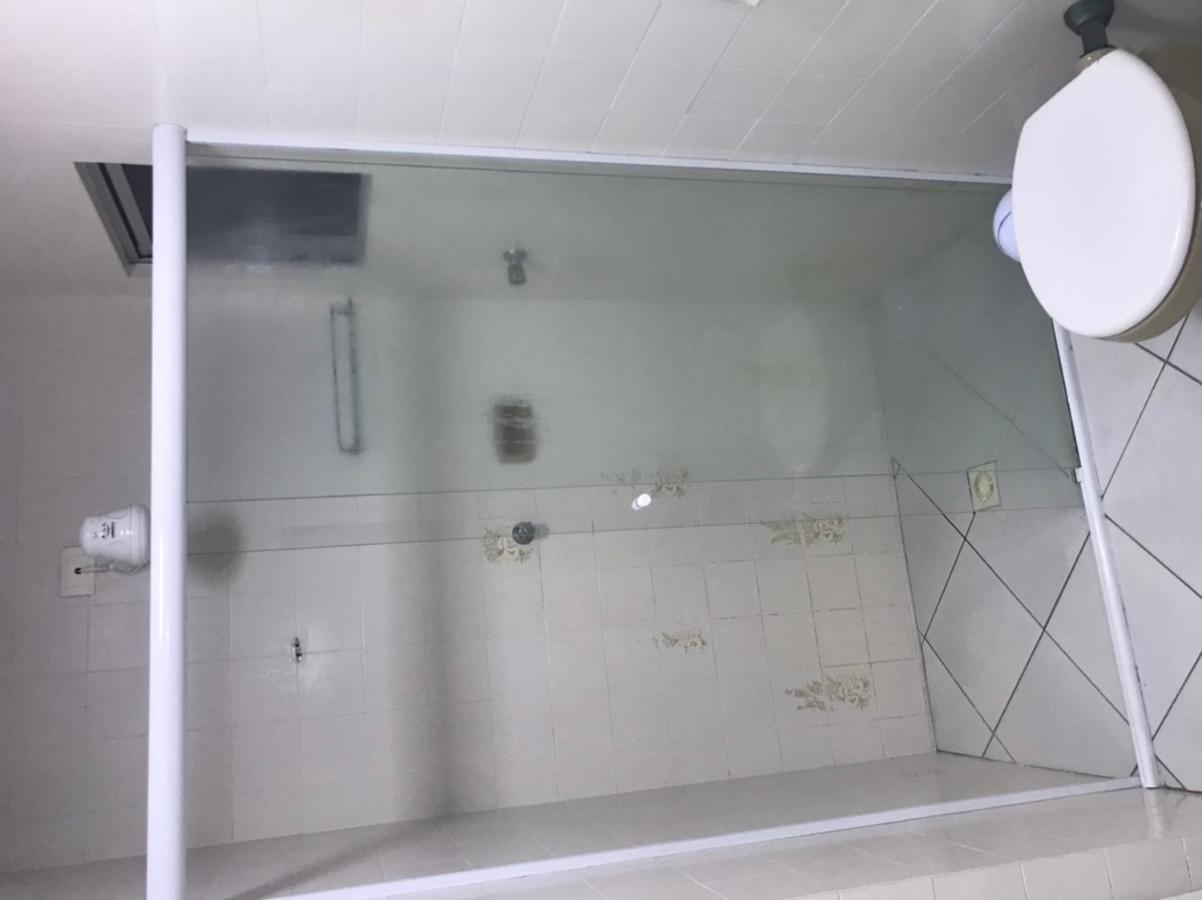 Apartamento á 30 Metros Praia, Com Vista Mar.