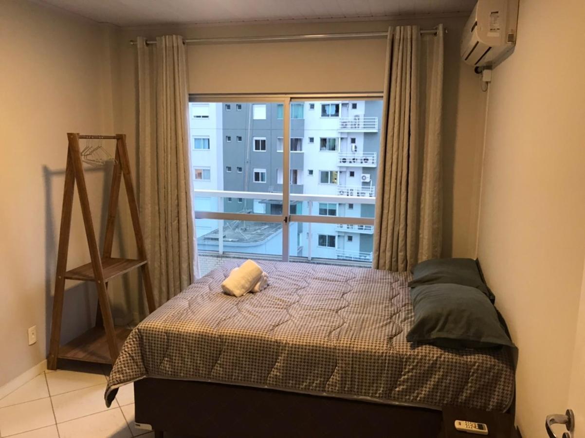 á 30 Metros Praia, Com Vista Mar. Apartamento *