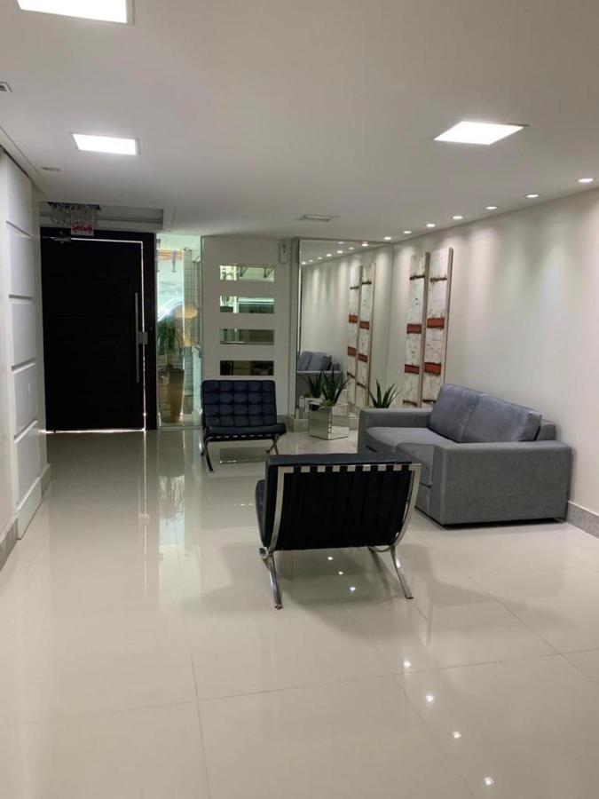 Apartamento á 30 Metros Praia, Com Vista Mar.